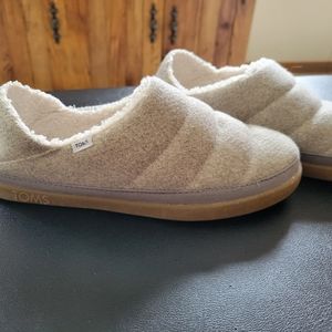 Toms Women's Gray Ezra quilted slipper size 7